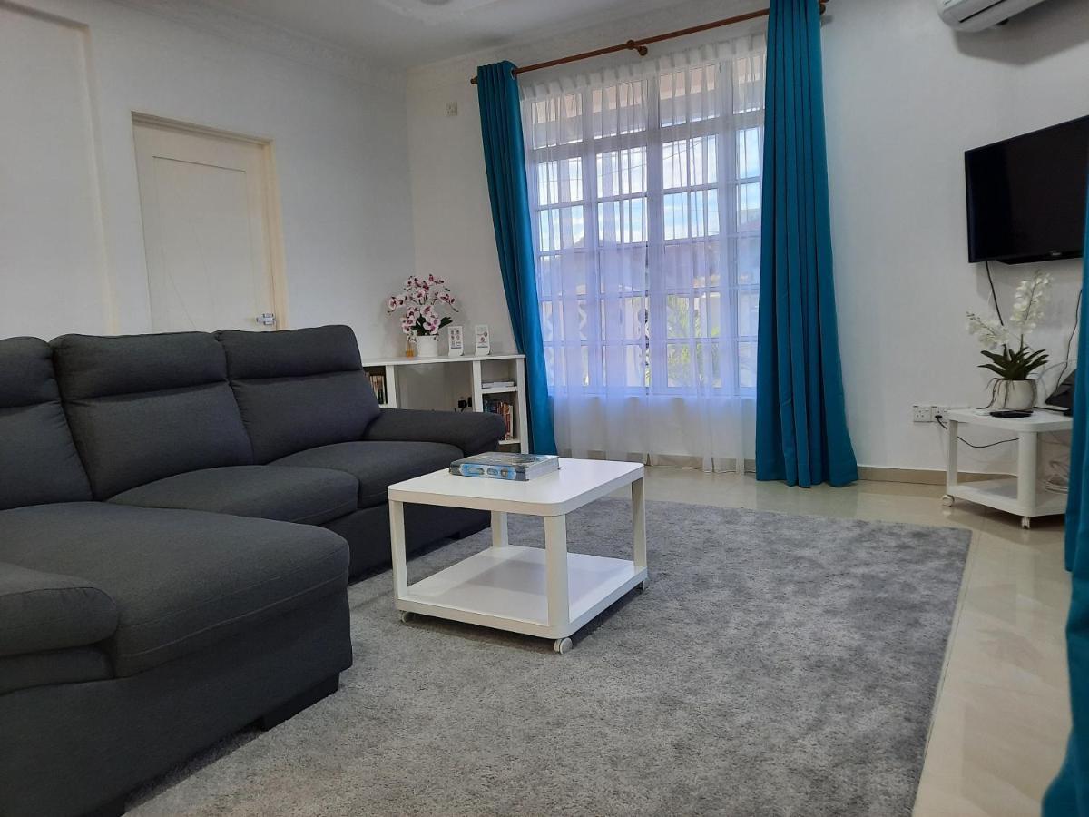 Beit Azzahra Private Pool Villa At Pantai Batu Hitam Kuantan Dış mekan fotoğraf
